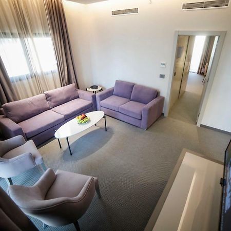 Rawsheh 51 Hotel Beirut Exterior foto