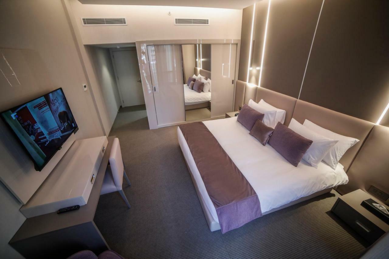 Rawsheh 51 Hotel Beirut Exterior foto
