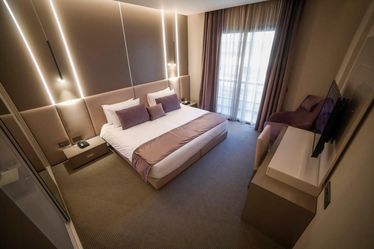Rawsheh 51 Hotel Beirut Exterior foto