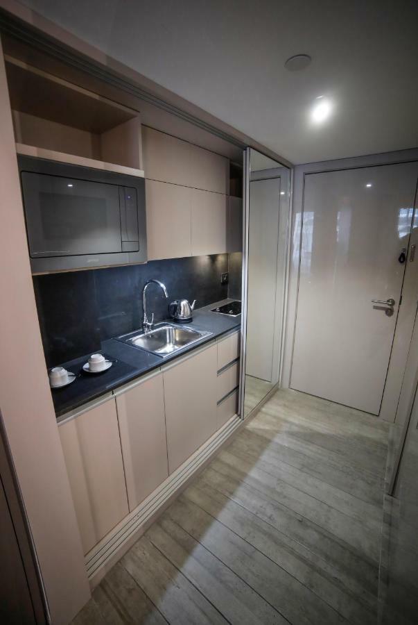 Rawsheh 51 Hotel Beirut Exterior foto