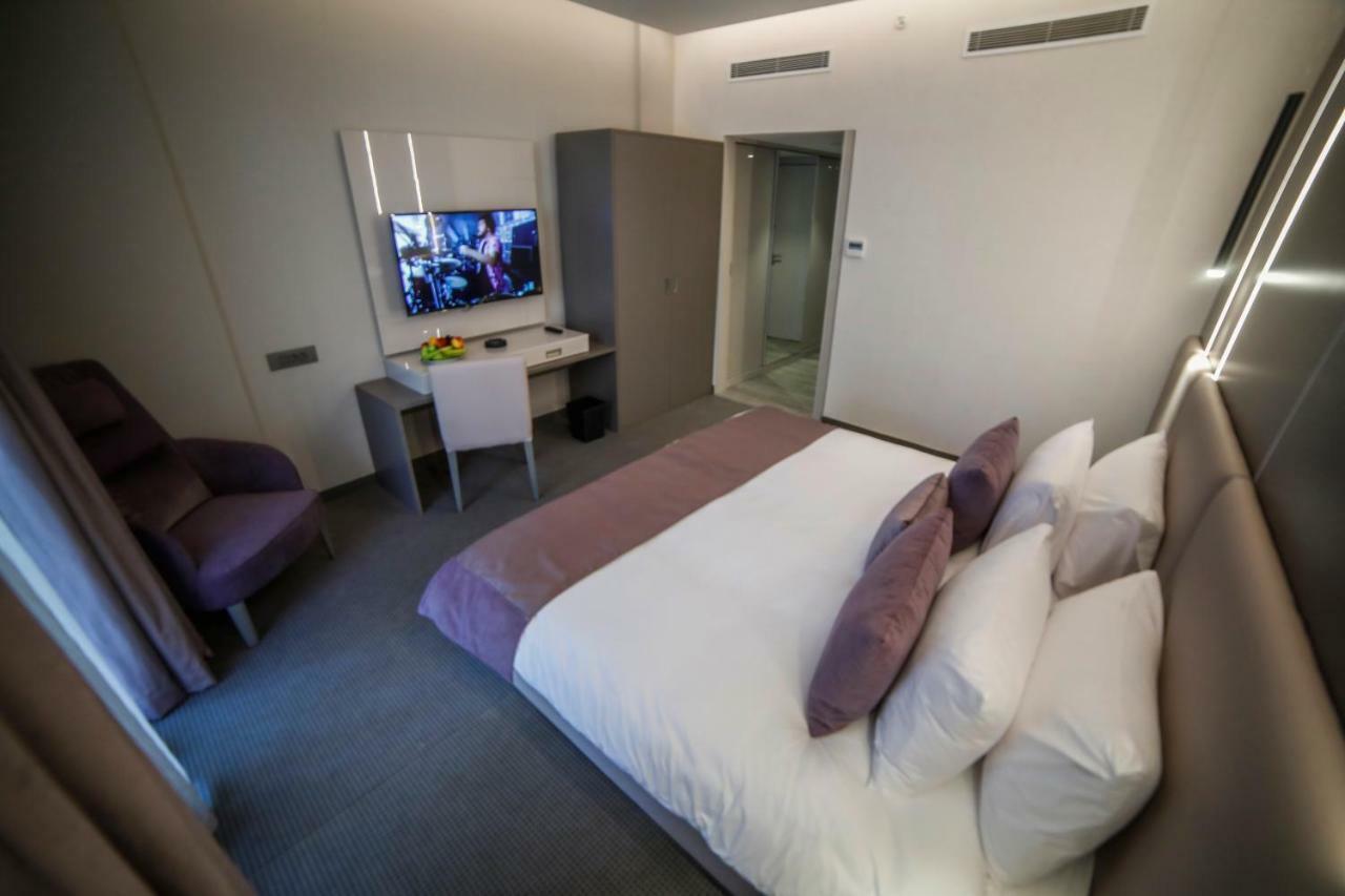 Rawsheh 51 Hotel Beirut Exterior foto