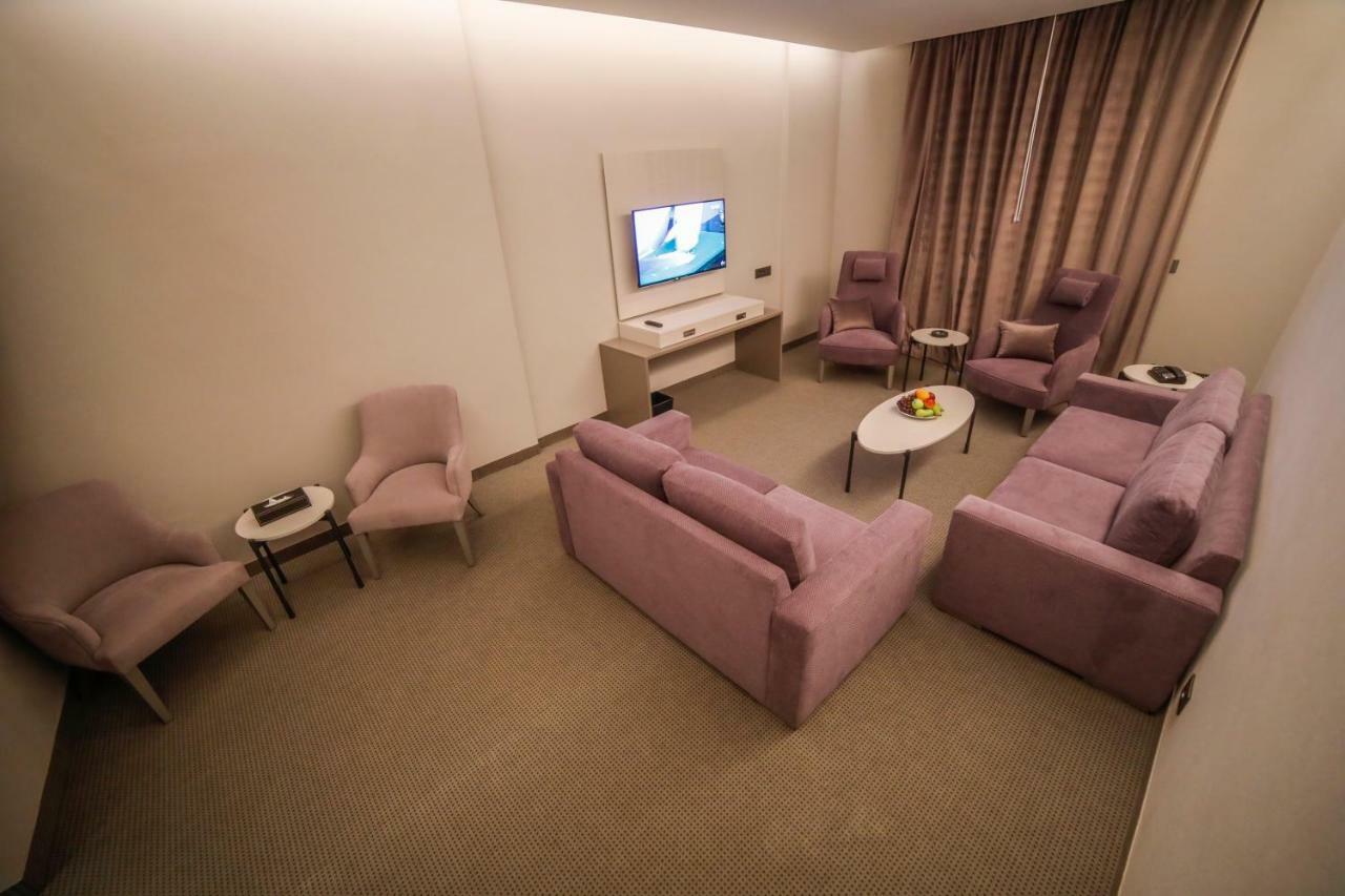 Rawsheh 51 Hotel Beirut Exterior foto