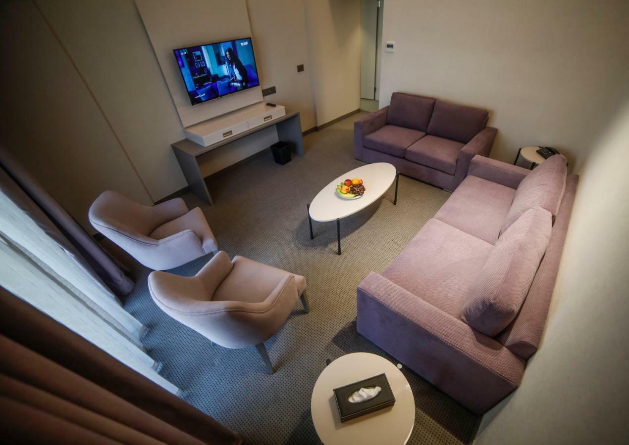 Rawsheh 51 Hotel Beirut Exterior foto